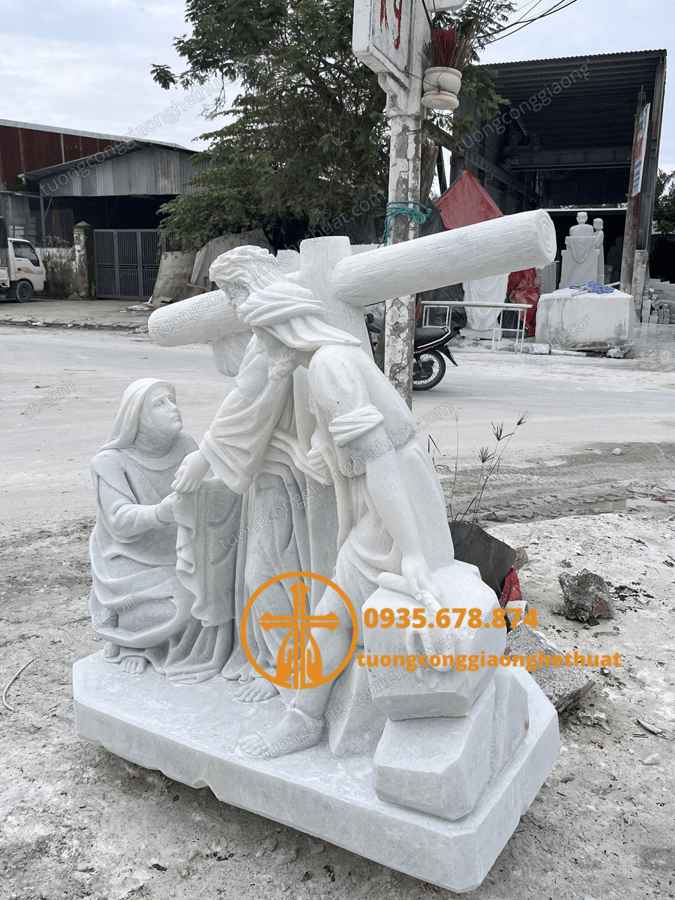 Tượng Chặng Đường Chúa Chịu Nạn Bằng Đá Tự Nhiên Tinh Xảo
