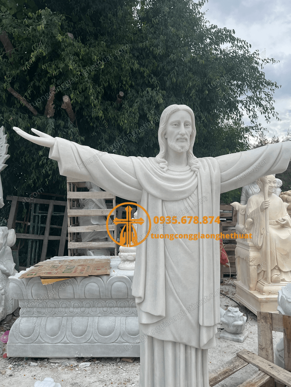 Tượng Chúa Giêsu Kitô Vua Mẫu Brazil Bằng Đá Mỹ Nghệ