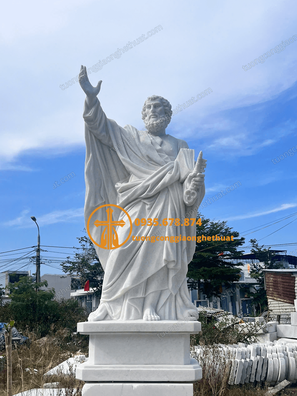Tượng Thánh Phêrô Bằng Đá Trắng Đẹp Tại Cần Thơ