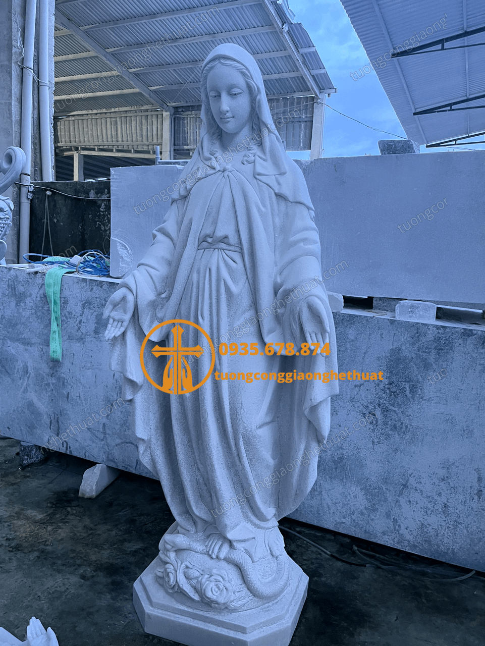 Tượng Đức Mẹ Ban Ơn Bằng Đá Cẩm Thạch Đẹp Đà Nẵng