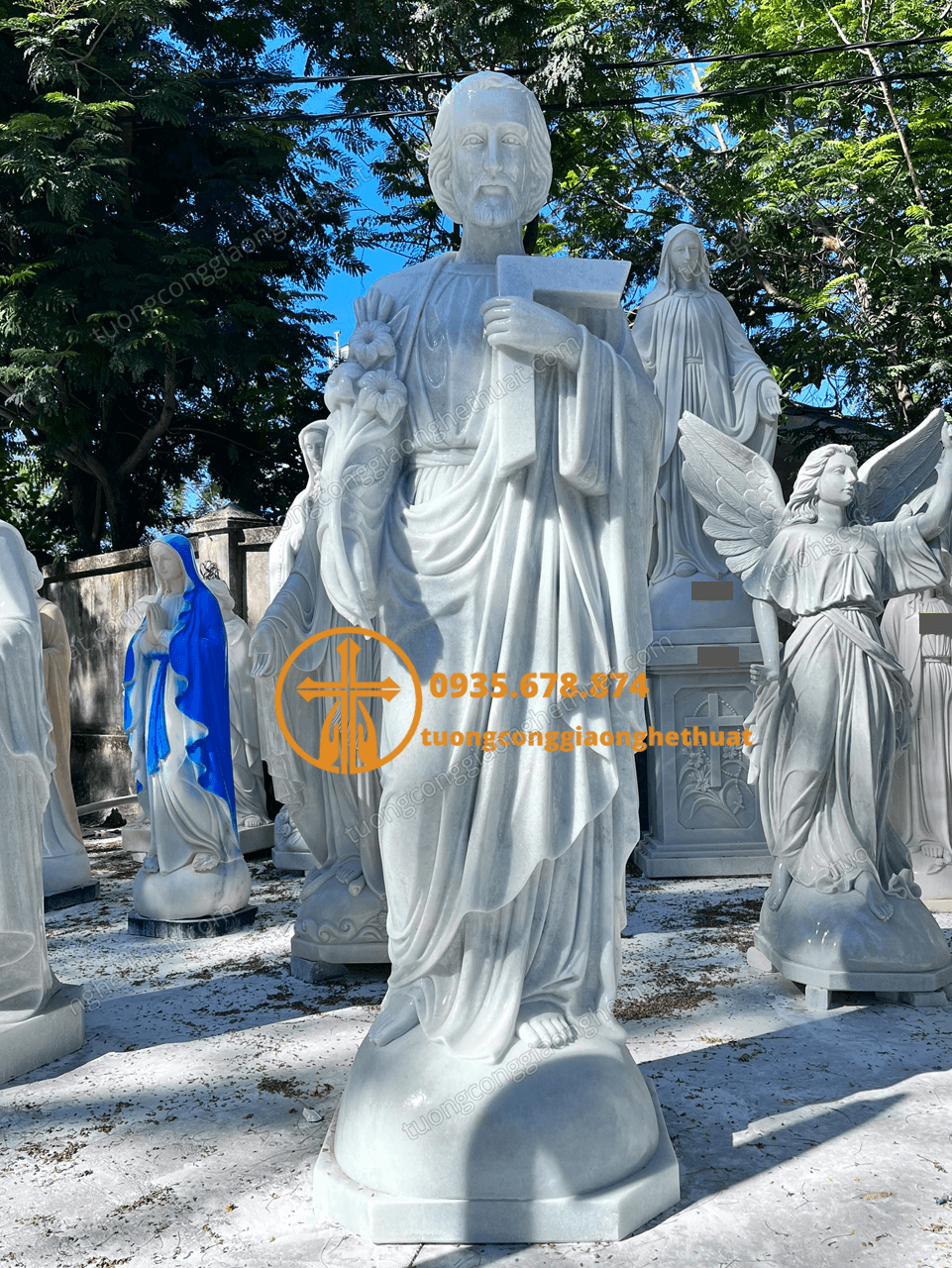 Tượng Thánh Giuse Công Thợ Bằng Đá Trắng Đẹp Hải Dương