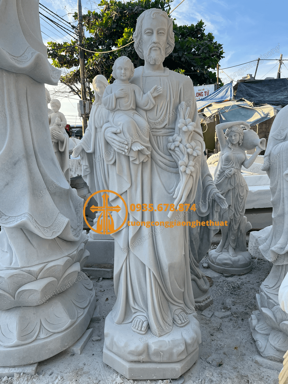 Tượng Thánh Giuse Bồng Chúa Bằng Đá Trắng Đẹp Sài Gòn