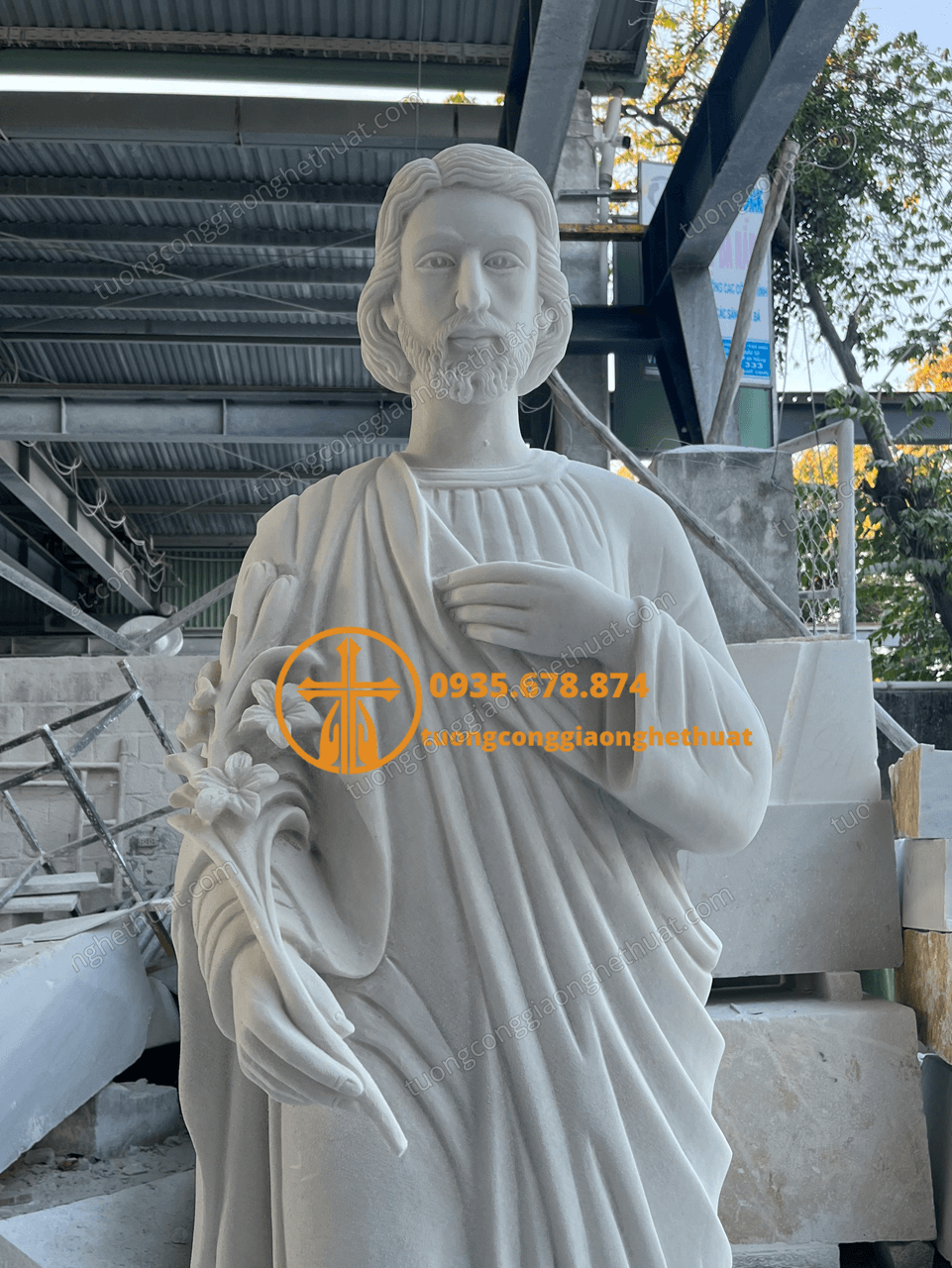 Tượng Thánh Giuse Bằng Đá Trắng Đẹp tại Cần Thơ