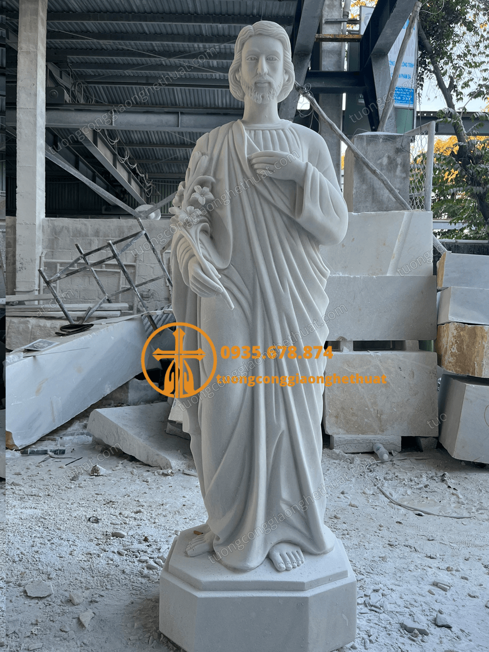 Tượng Thánh Giuse Bằng Đá Trắng Đẹp tại Cần Thơ