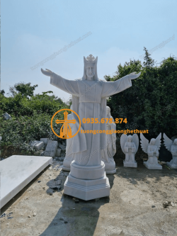 tuong chua giesu kito vua bang da trang non nuoc