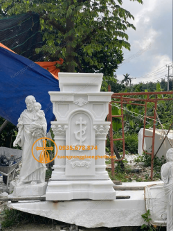 buc doc sach bang da trang dep tinh xao