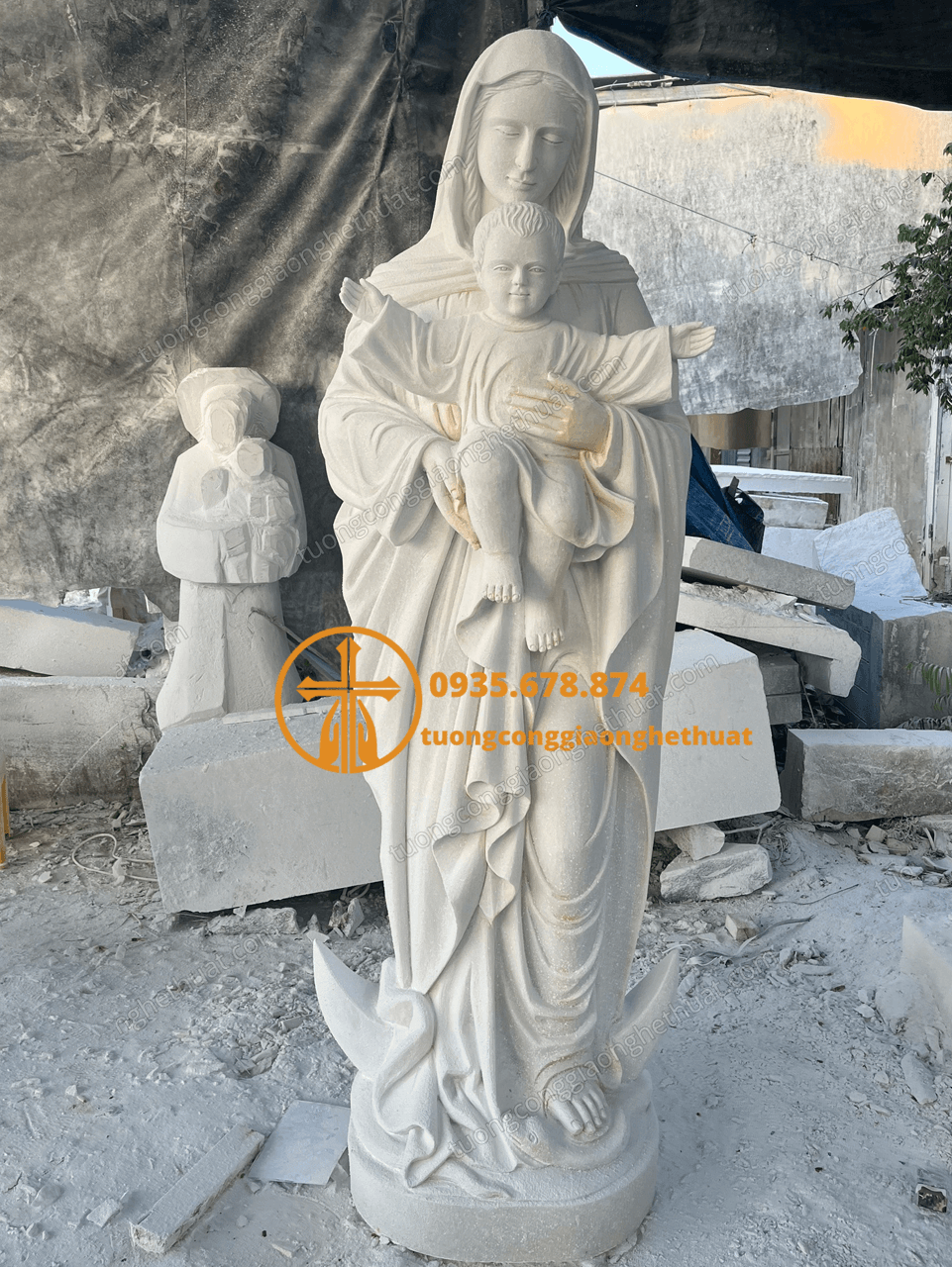 Tượng Đức Mẹ Hằng Cứu Bằng Đá Cẩm Thạch Non Nước Đẹp