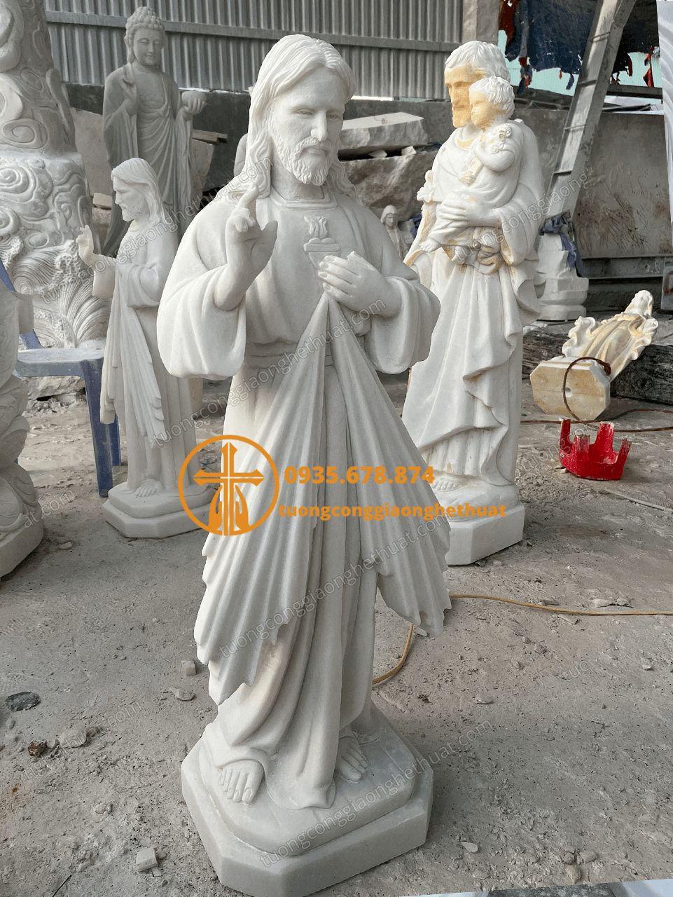 Tượng Chúa Thương Xót Bằng Đá Size Nhỏ Thờ Trong Nhà