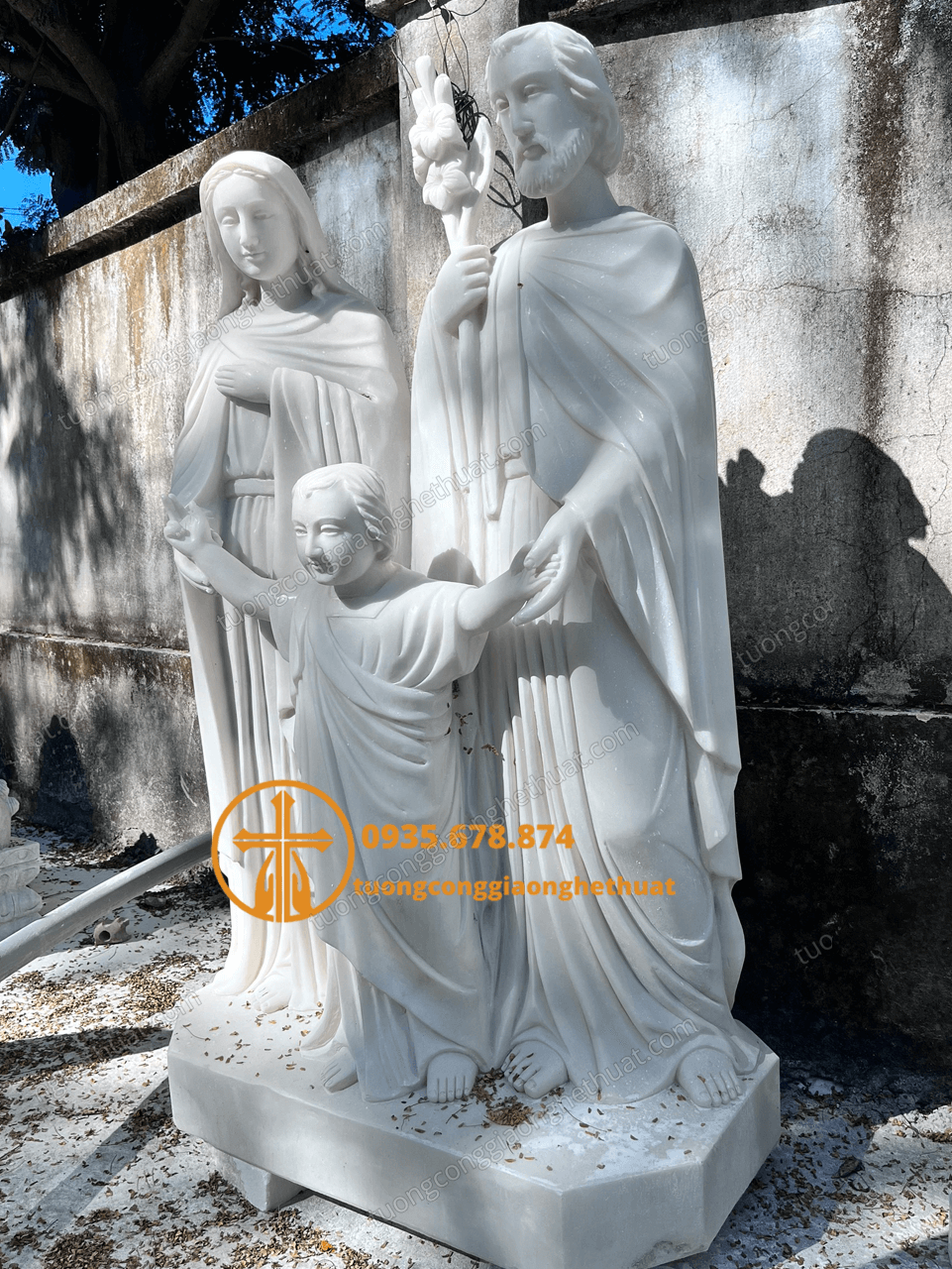 Tượng Gia Đình Thánh Gia Bằng Đá Mỹ Nghệ Tâm Nguyễn