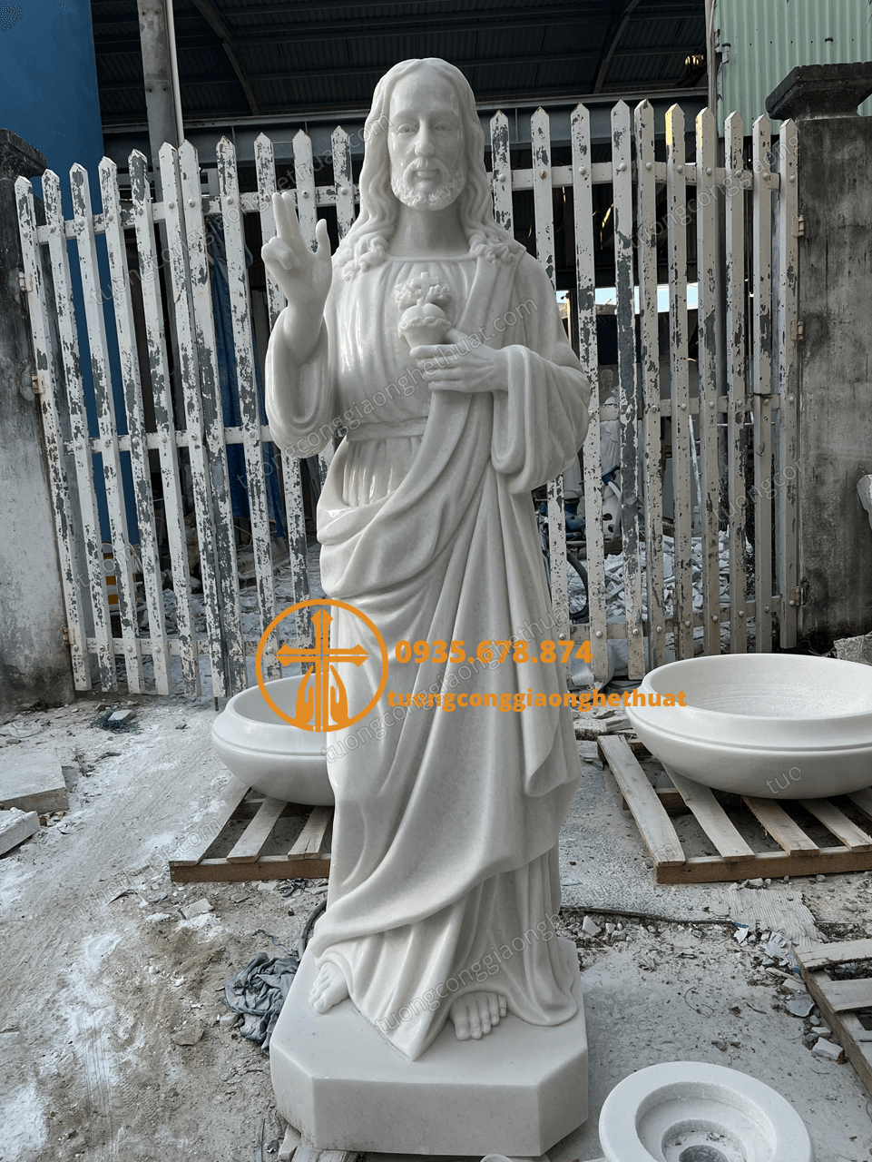 Bán Tượng Chúa Thánh Tâm Bằng Đá Trắng Đẹp, Uy Tín