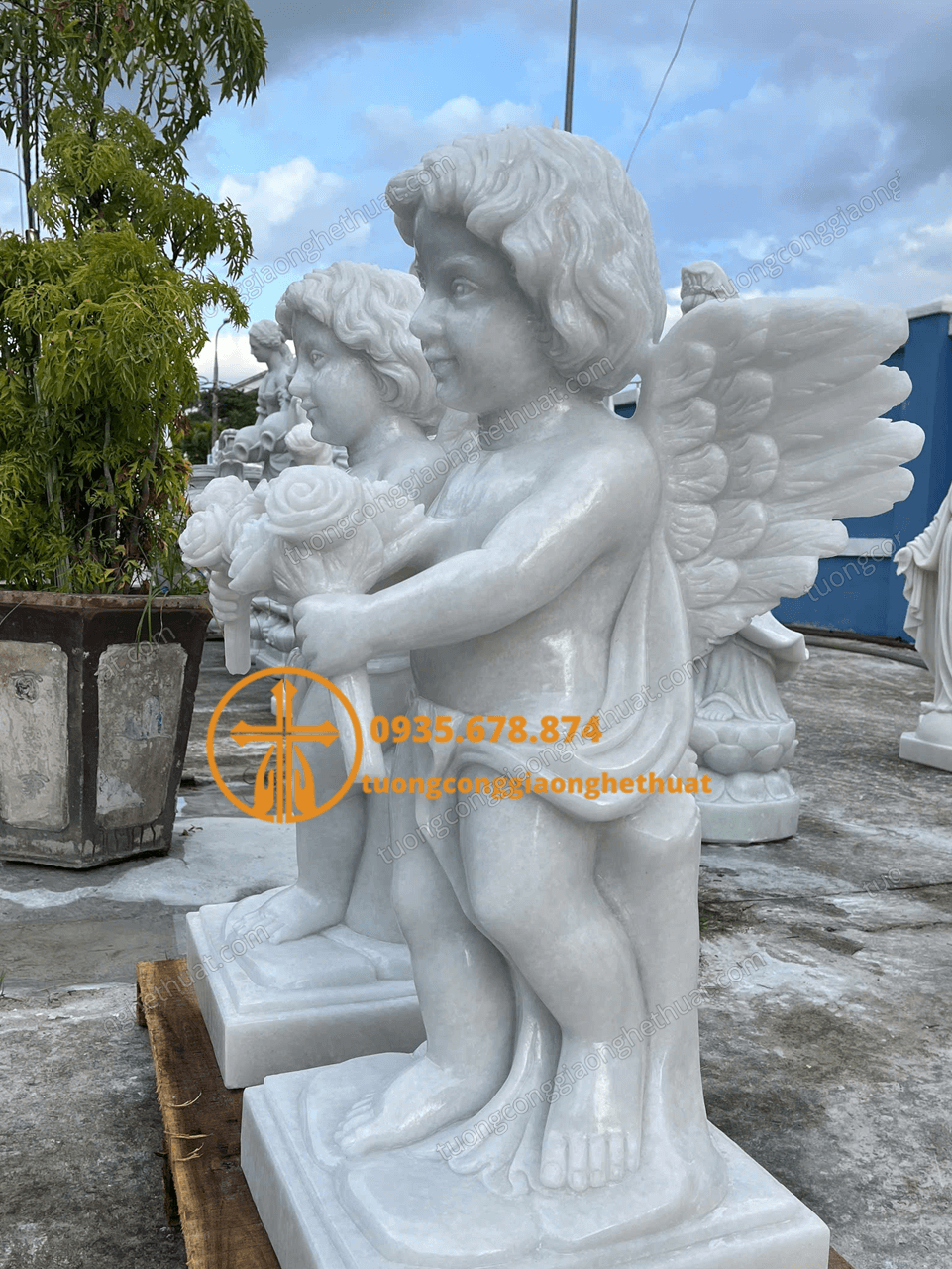 Mẫu Tượng Thiên Thần Cầm Hoa Size Nhỏ Trang Trí Nhà Thờ